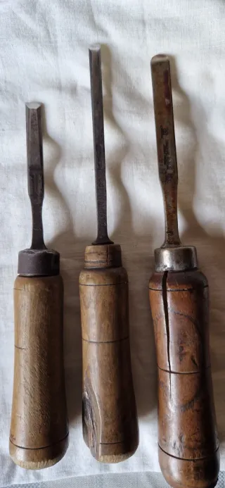 Gubias y otras herramientas antiguas para madera