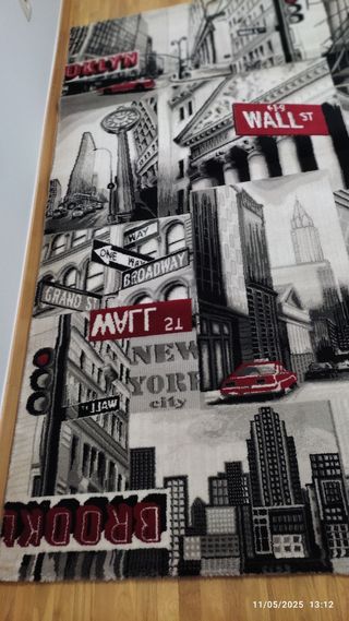 Alfombra Nueva York | Gris y Rojo (NO HAGO ENVIOS)
