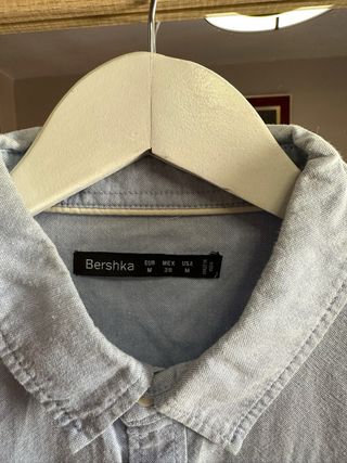 Camisa Bershka azul - Talla M