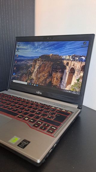 Portátil Fujitsu LifeBook | 10GB RAM