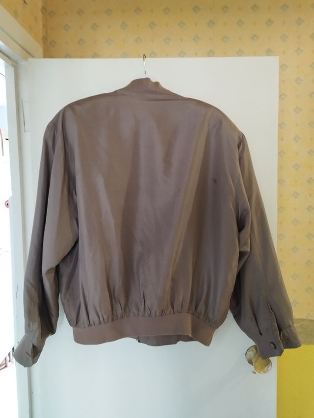 Cazadora seda marrón hombre