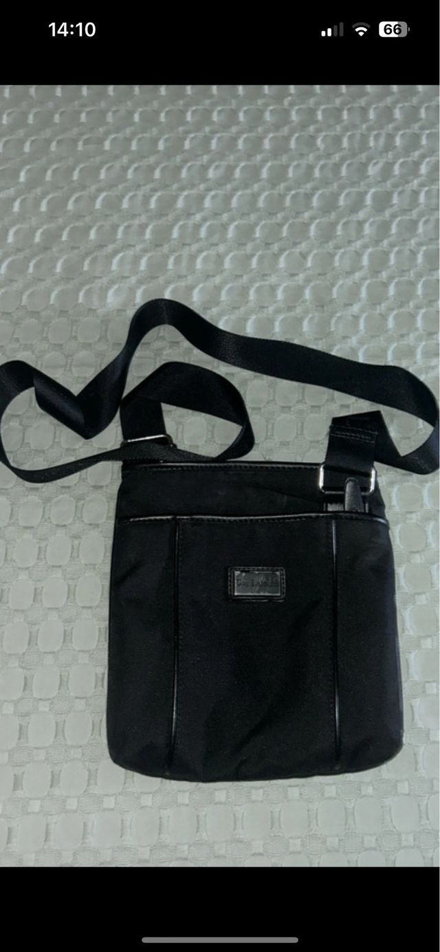 Riñonera negra hombre