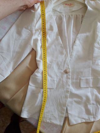 Completo elegante donna: pantaloni beige & top+gon