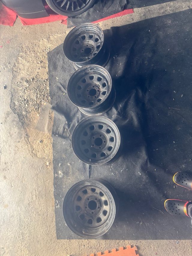 4 Llantas Jeep 4x4 usadas 5x114