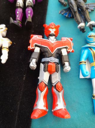 Power Rangers: 15 Figure Prezzi diversi