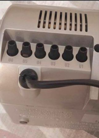 GRUNDIG ALEMANA reloj despertador radio 80- 90