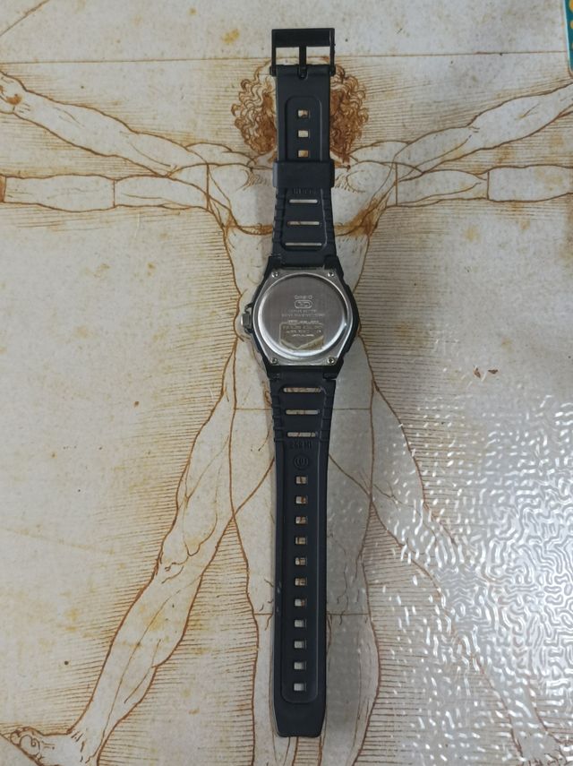 Orologio Casio HD MW-600 - Resistente all'acqua