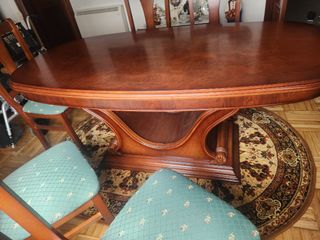 Mesa y 6 sillas de comedor