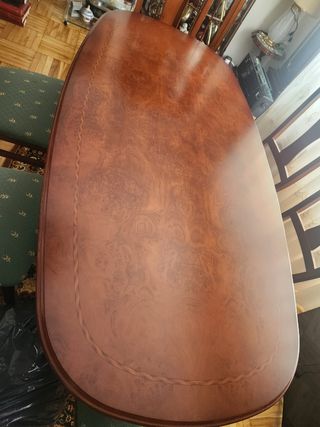 Mesa y 6 sillas de comedor