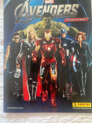 Álbum Panini Avengers 2012 incompleto — Marvel.