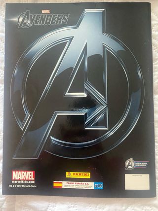 Álbum Panini Avengers 2012 incompleto — Marvel.