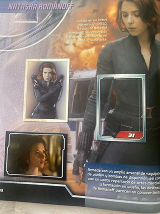 Álbum Panini Avengers 2012 incompleto — Marvel.