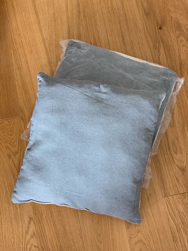 Almohadas algodón-lino, azul y blanco, nuevas