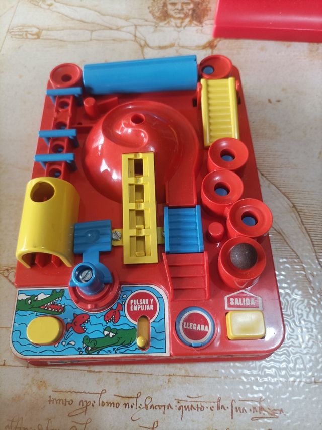 Giocattoli antichi: maratona e pesca