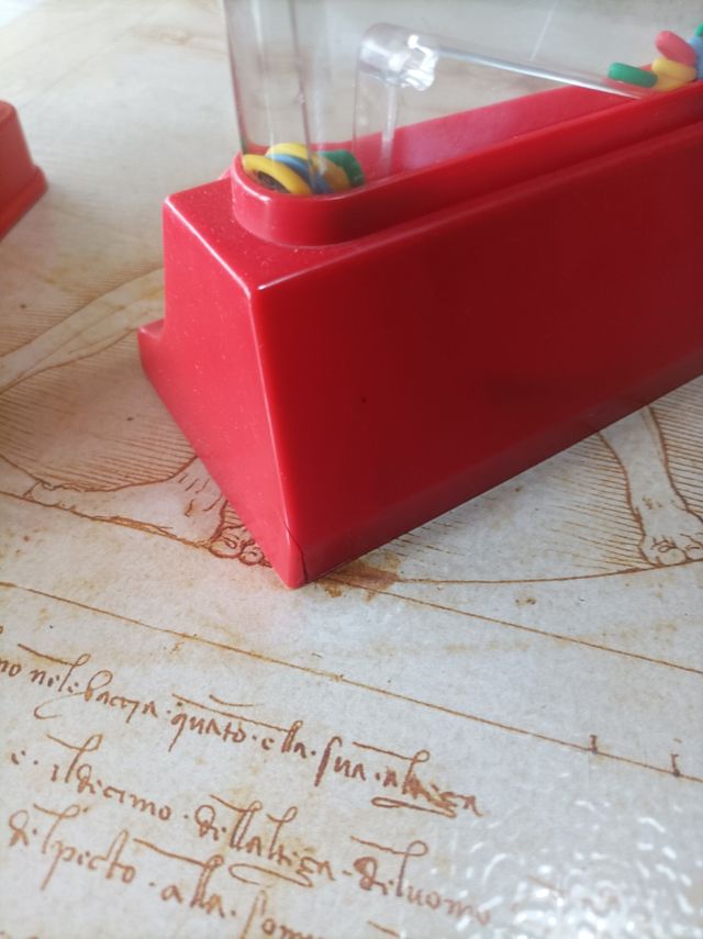 Giocattoli antichi: maratona e pesca