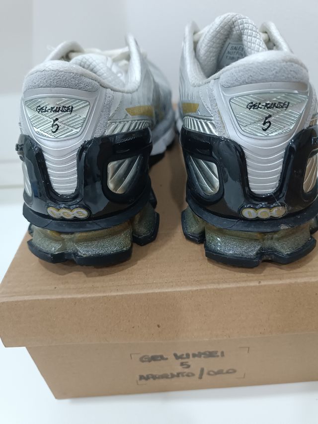 Asics Gel Kinsei 5 - Scarpe Running Argento/Oro - 