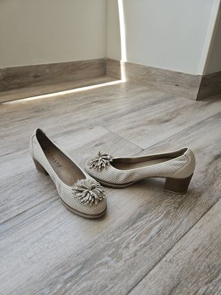 Zapatos Pitillos beige