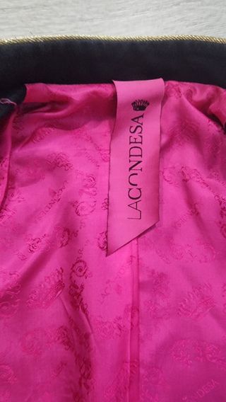 Blazer militar ícono Preppy La Condesa