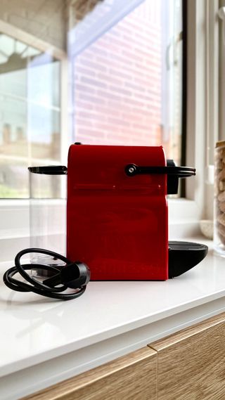 Cafetera Nespresso como nueva