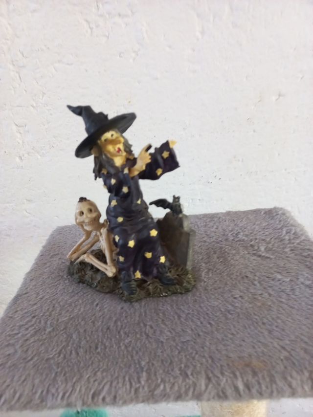 Figura Bruja Halloween