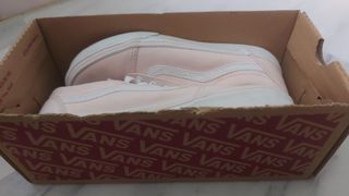 Vans rosa clarito talla 34.
