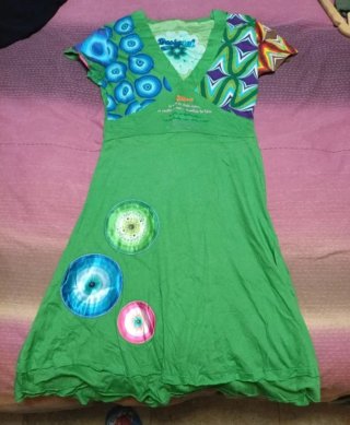 2 vestidos DESIGUAL