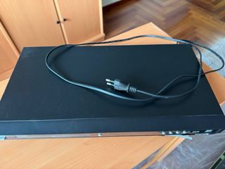 Reproductor DVD DV + TDT. USB y Tarjetas