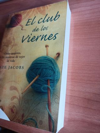 LIBRO El club de los viernes autora Kate Jacobs 