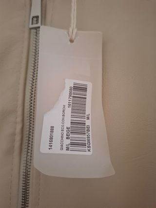 Cazadora beige efecto cuero