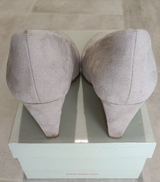 Décolleté scamosciate con zeppa