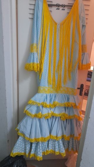 Traje Flamenca lunares-rayas celeste-amarillo