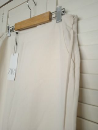 Pantalón Zara