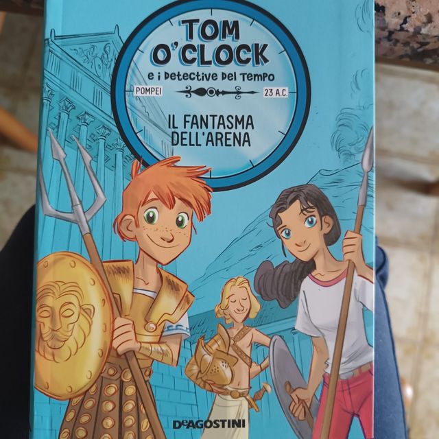 Il fantasma dell'arena. Tom O'Clock e i detecti...