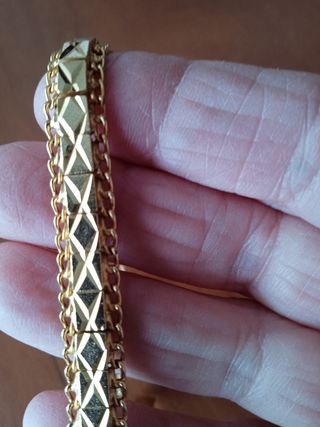 Pulsera dorada antigua