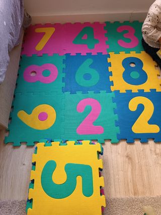 Alfombra puzzle números infantil