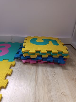 Alfombra puzzle números infantil