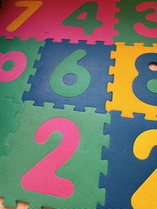 Alfombra puzzle números infantil