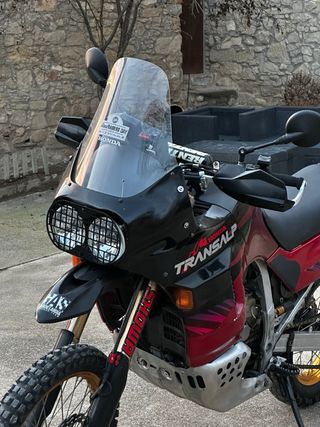 Honda Transalp 600 - ITV hasta 10/27.