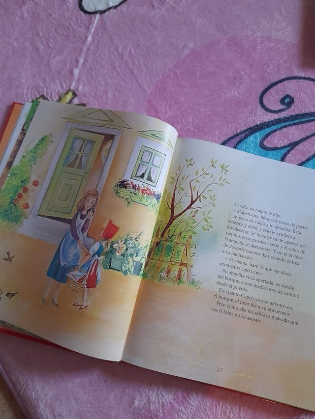 Libro con muchos cuentos