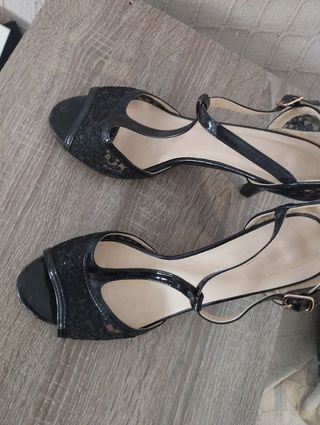 Zapatos negros fiesta tacón