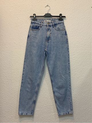 Jeans Slim Mom Leg Tiro Alto Zara