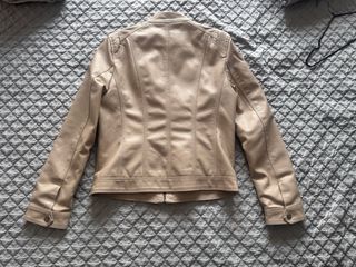 Chaqueta cuero beige