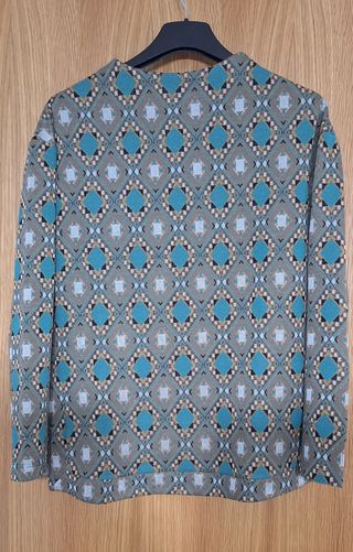 Jersey estampado geométrico