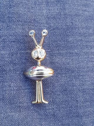 Spilla aliena vintage dorato