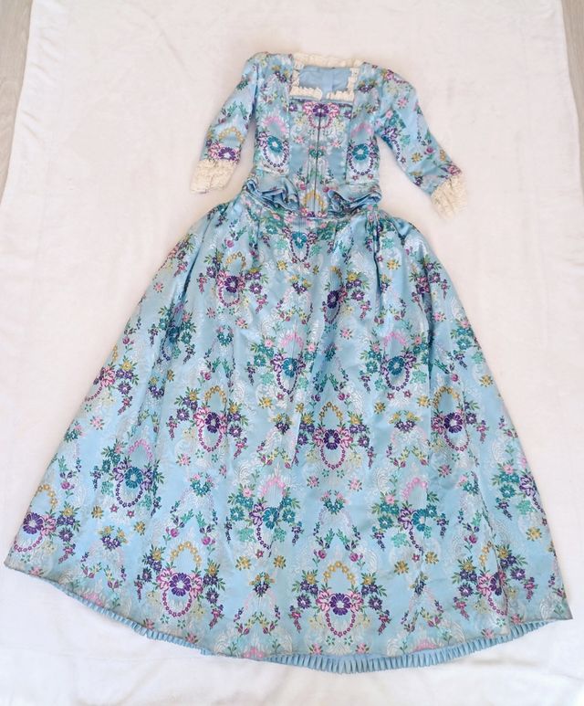 Traje de fallera niña de 6 a 10 años.