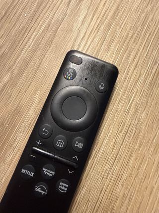 Samsung QLED 85Q60C 85′′ 4K + soporte Perlegear