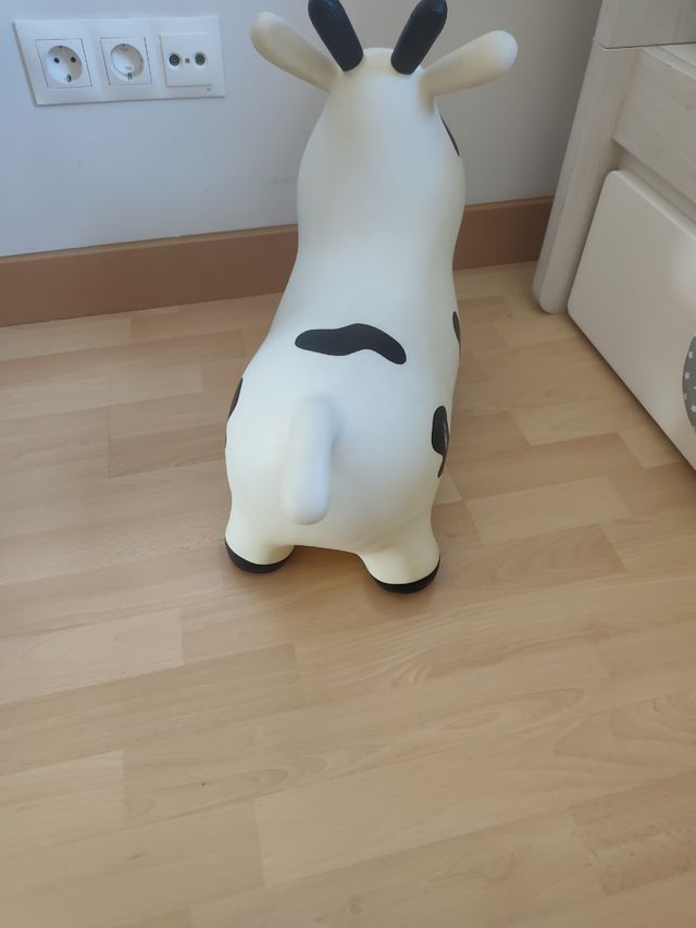 Caballo saltarin vaca