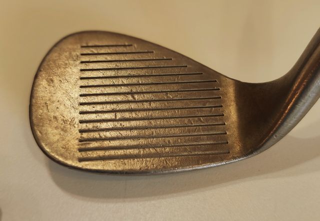 Wedge 56º Cleveland Tour Action 900