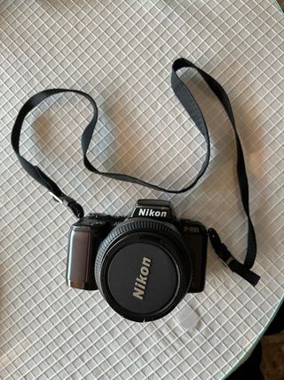 Maquina Nikon F16 AF