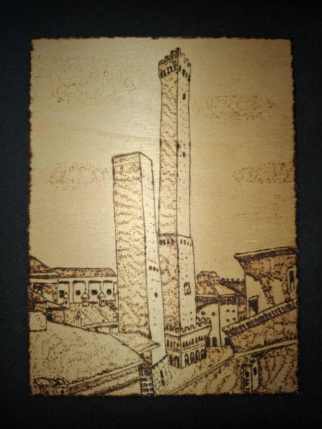 Quadro Pirografato A Mano.  Bologna